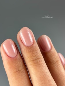 TOUCH-Cover-base-12-delikatna-rozowa-baza-hybrydowa-13-ml_[3682]_1200.jpg