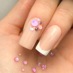 pol_pl_Kasetka-z-ozdobami-kamyki-Molly-Nails-mix-kolorow-1000-sztuk-24611_6.jpg