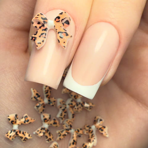 pol_pm_Kasetka-z-ozdobami-kokardki-3D-Molly-Nails-panterka-45-sztuk-24615_5.jpg