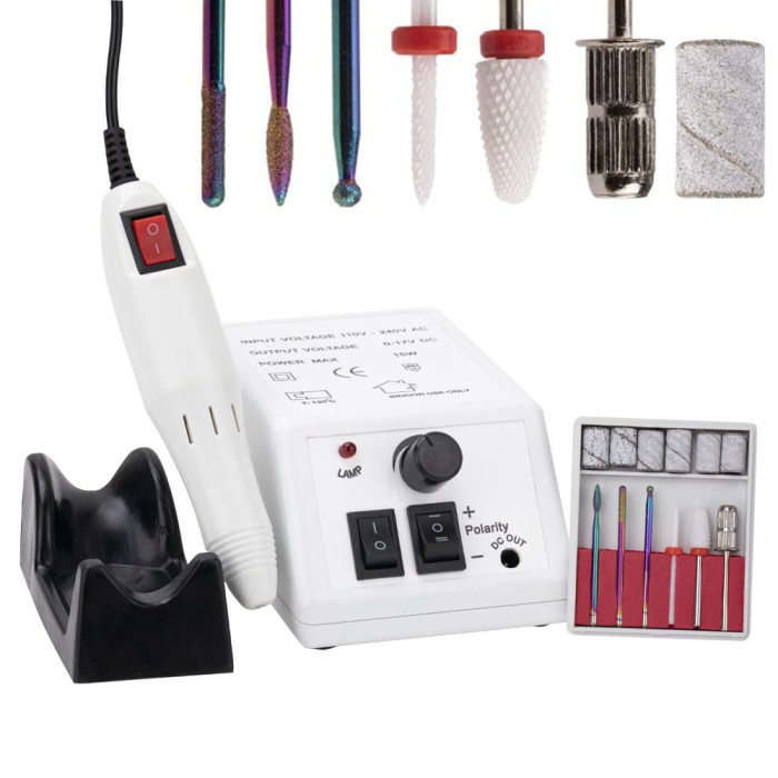 pol_pl_Frezarka-do-manicure-15W-No-Name-z-kompletem-frezow-biala-white-DM298-20-000-obrotow-15004_1.jpg