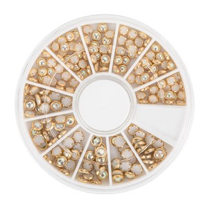 pol_pl_Ozdoby-do-paznokci-karuzela-z-ozdobami-perly-perelki-Molly-Nails-zlote-ok-150-sztuk-24595_1.jpg