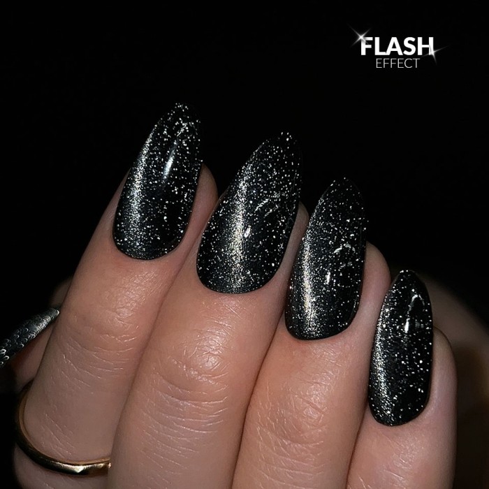 top_coat_cat_eye_silver_flash_slowianka_nail_trends_stylizacja_2_1.jpg