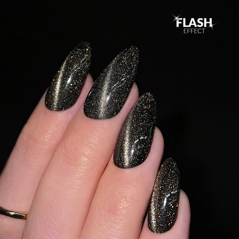 top_coat_cat_eye_gold_flash_slowianka_nail_trends_stylizacja_2.jpg