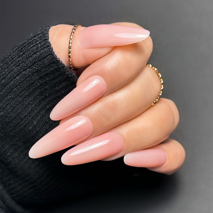 dark_body_gel_slowianka_nails_trends_stylizacja.jpg