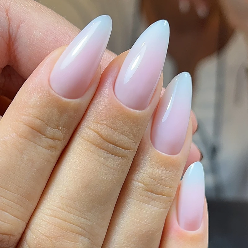 baby_boomer_spray_slowianka_nail_trends_stylizacja.jpg