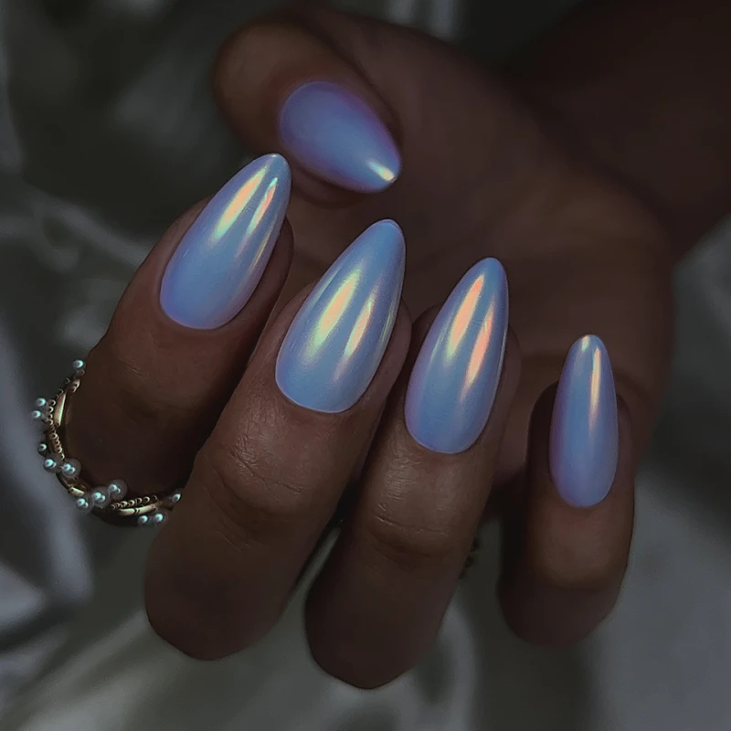 5_liquid_mirror_powder_gold_stylizacja_3.jpg