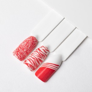pol_pl_Lakier-do-stempli-i-stampingu-Molly-Nails-PRO-Stamping-Red-Nr-11-10ml-25822_5.jpg
