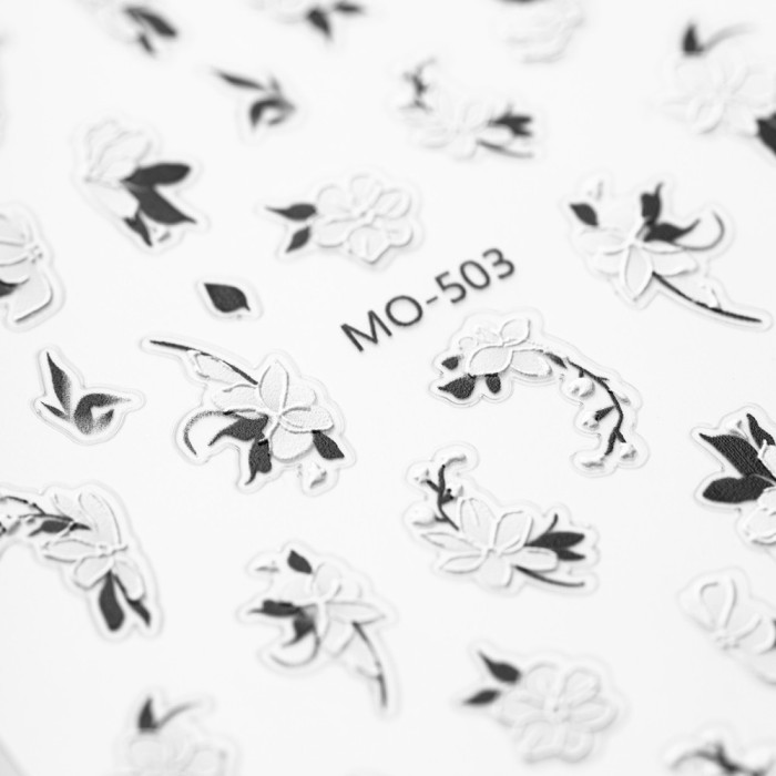 pol_pl_Naklejki-do-paznokci-5D-samoprzylepne-kwiaty-MO-503-MollyNails-32427_4.jpg